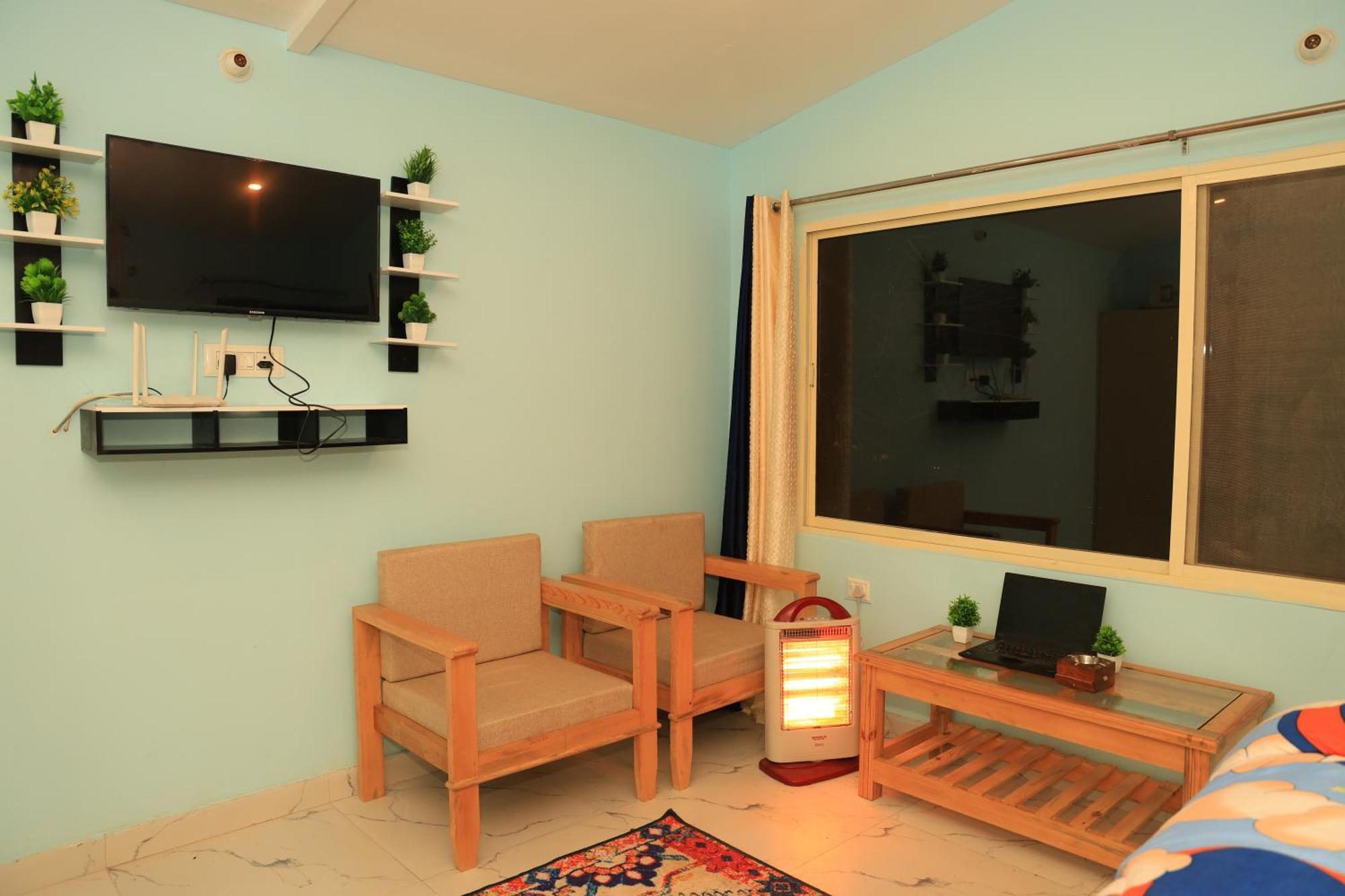 The Pahadi Nest Mukteshwar Hotel Екстериор снимка