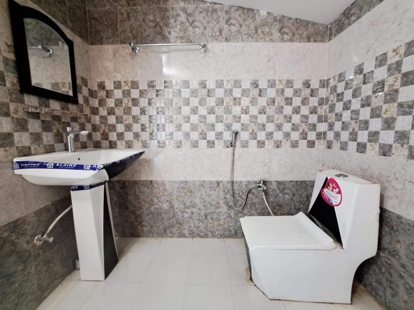 The Pahadi Nest Mukteshwar Hotel Екстериор снимка