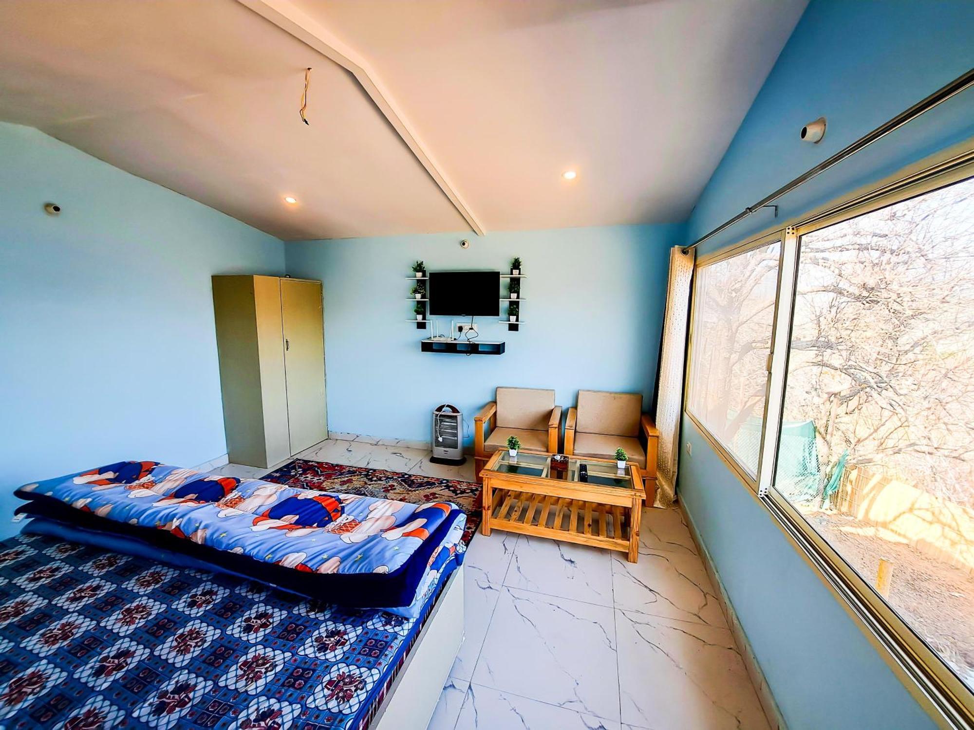 The Pahadi Nest Mukteshwar Hotel Екстериор снимка